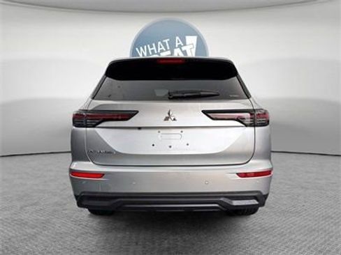 New 2026 Mitsubishi Outlander ES AWD/4WD image 5