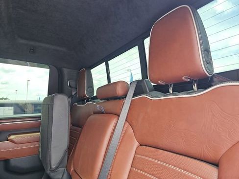 Used 2024 GMC Sierra 2500 Denali Ultimate w/ Max Trailering Package AWD/4WD image 13