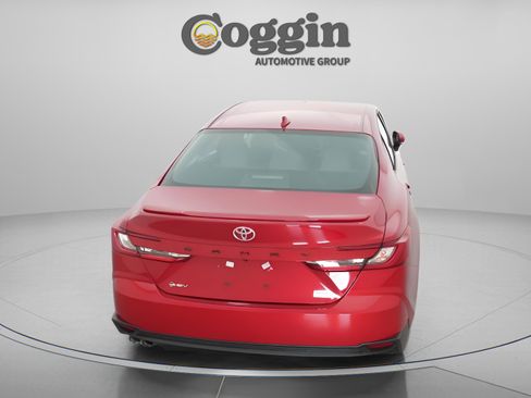 New 2026 Toyota Camry SE image 15