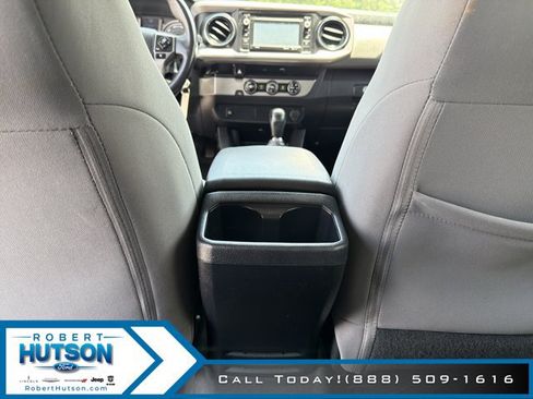 Used 2017 Toyota Tacoma SR5 w/ Tow Package RWD image 22