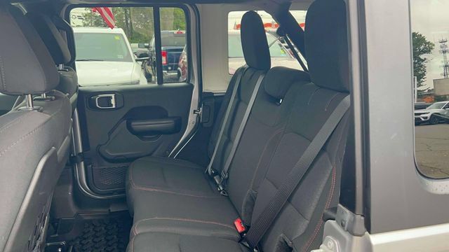 Used 2018 Jeep Wrangler Unlimited Rubicon AWD/4WD image 28