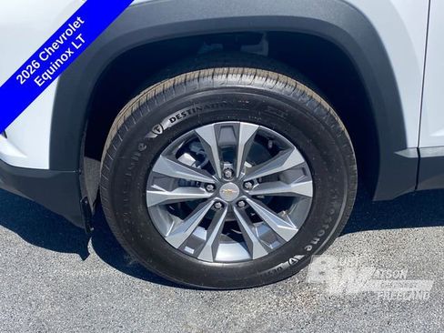 New 2026 Chevrolet Equinox LT w/ Convenience Package II FWD image 14