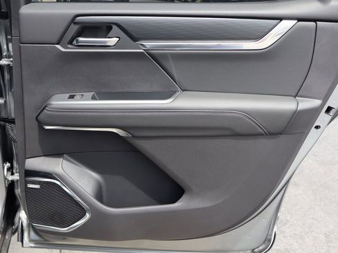 New 2025 GMC Acadia Elevation image 20