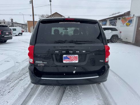 Used 2016 Dodge Grand Caravan R/T w/ Safety Sphere Group image 7