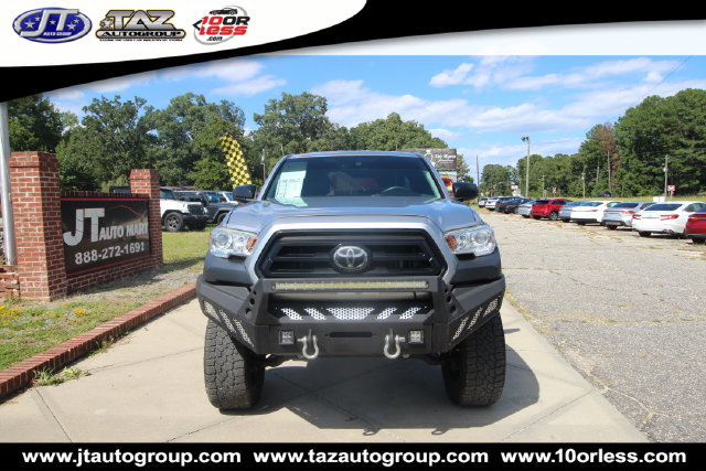 Used 2020 Toyota Tacoma SR AWD/4WD image 2