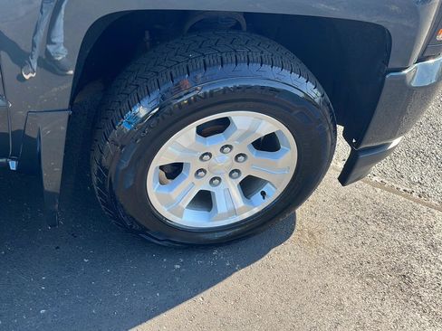 Used 2017 Chevrolet Silverado 1500 LT w/ All Star Edition image 32