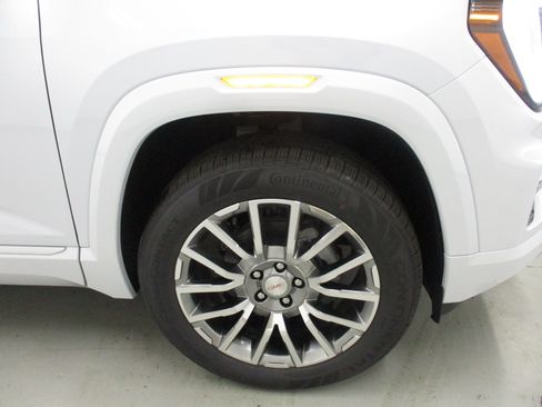 New 2026 GMC Terrain Denali AWD/4WD image 4