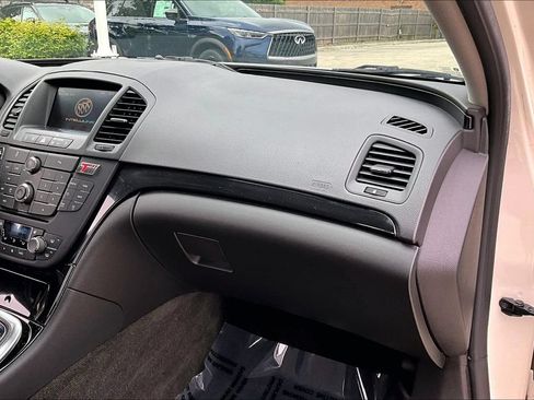 Used 2013 Buick Regal Premium FWD image 27