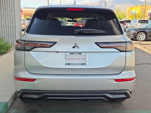 New 2026 Mitsubishi Outlander ES FWD image 6