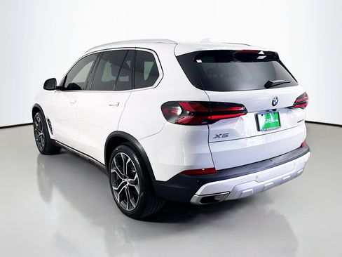 Used 2024 BMW X5 xDrive40i w/ Parking Assistance Package AWD/4WD image 7