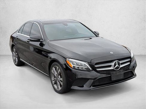 Used 2019 Mercedes-Benz C 300 4MATIC Sedan image 3