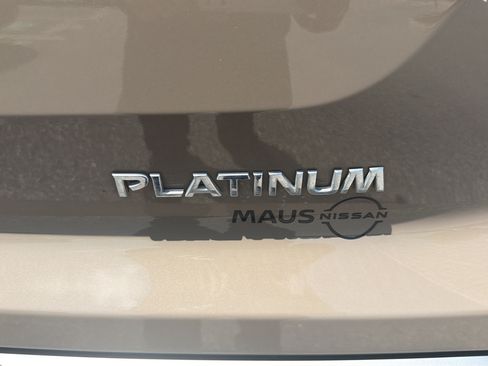 Used 2024 Nissan Pathfinder Platinum FWD image 51