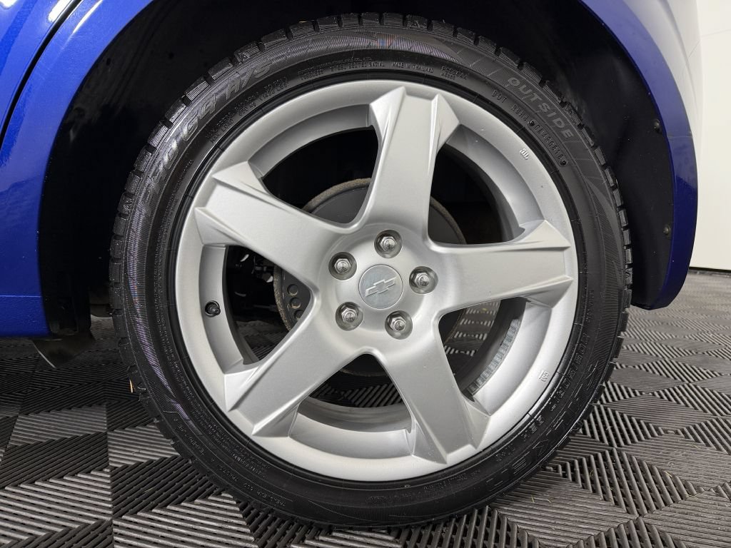Used 2014 Chevrolet Sonic LTZ FWD image 38