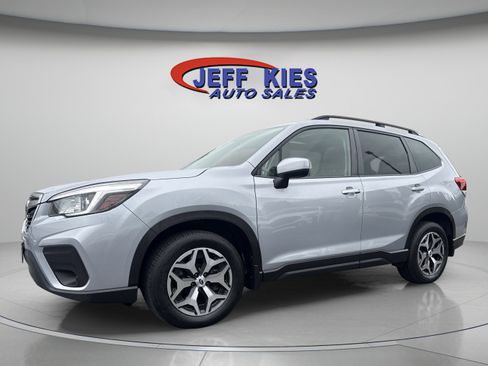 Used 2019 Subaru Forester Premium w/ All-Weather Package AWD/4WD image 1