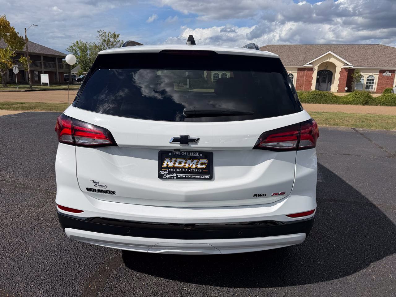 Used 2022 Chevrolet Equinox RS AWD/4WD image 3