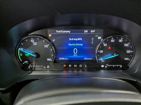 Used 2022 Ford Escape SE w/ Cold Weather Package image 19