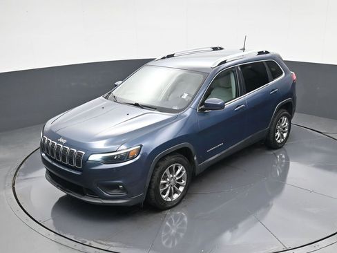 Used 2020 Jeep Cherokee Latitude Plus w/ Cold Weather Group image 23