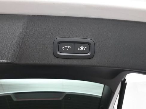 New 2026 Volvo XC40 B5 Plus w/ Climate Package AWD/4WD image 31