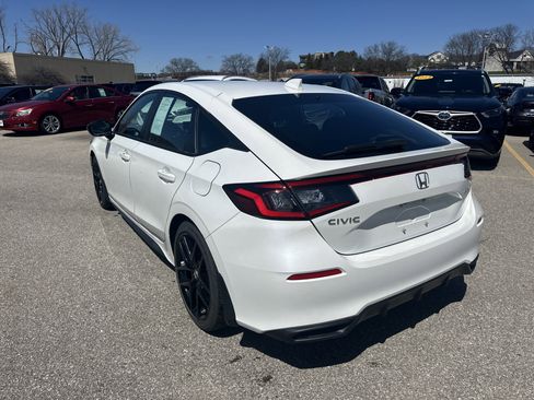 Used 2023 Honda Civic Sport image 5