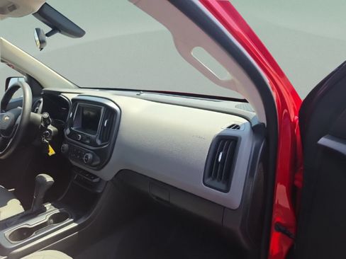 Used 2019 Chevrolet Colorado W/T w/ WT Convenience Package RWD image 30