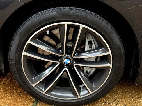 Used 2020 BMW 750i xDrive w/ Executive Package image 43