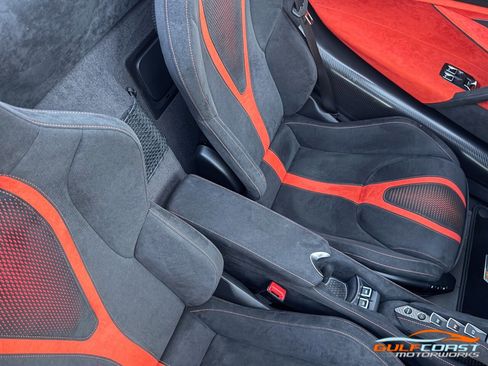 Used 2022 McLaren 765LT image 35