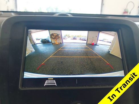 Used 2020 Chevrolet Equinox LT w/ Driver Convenience Package AWD/4WD image 7