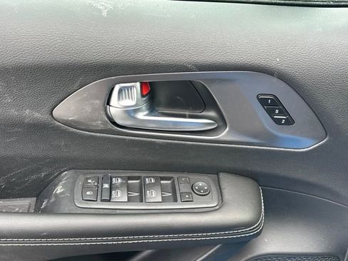 New 2026 Chrysler Pacifica Select image 13