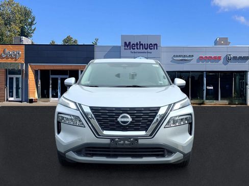 Used 2023 Nissan Rogue SV AWD/4WD image 8