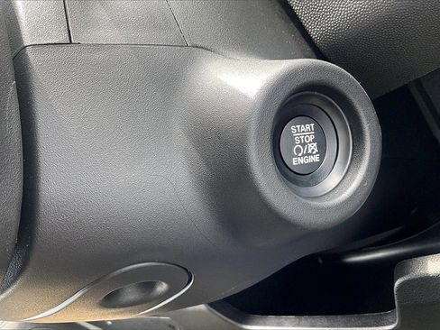 New 2024 RAM ProMaster 2500 w/ Convenience Group image 18