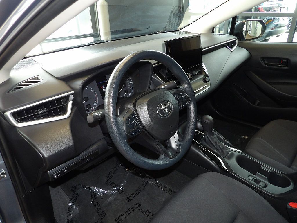 Used 2023 Toyota Corolla LE FWD image 24