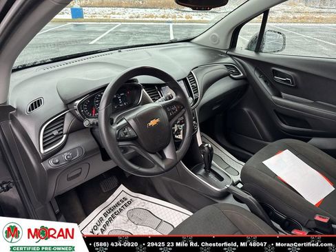 Used 2021 Chevrolet Trax LS w/ Tint and Cruise Package image 12