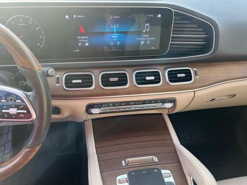 Used 2020 Mercedes-Benz GLE 350 4MATIC image 17