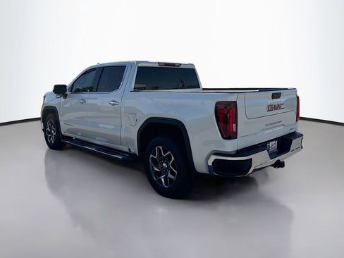 Used 2025 GMC Sierra 1500 SLT image 5