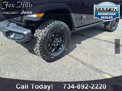 Used 2025 Jeep Wrangler Unlimited Sport AWD/4WD image 5