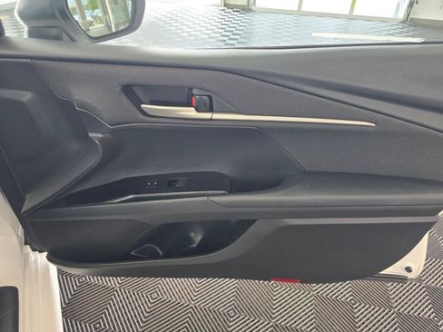 Used 2025 Toyota Camry LE FWD image 42
