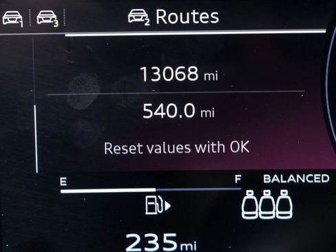 Used 2025 Audi Q5 Premium Plus w/ Premium Plus image 12