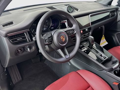 New 2026 Porsche Macan AWD/4WD image 4