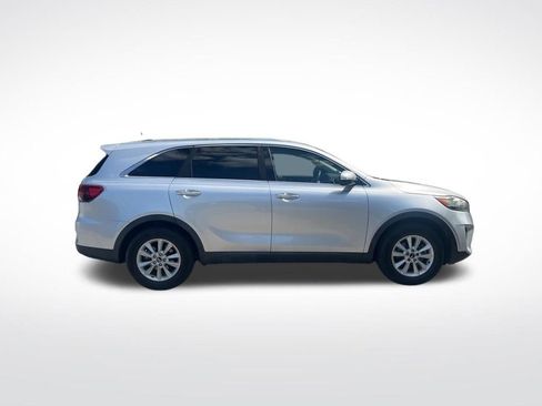 Used 2019 Kia Sorento L FWD image 4