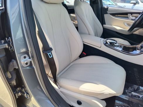 Used 2019 Mercedes-Benz E 300 image 30
