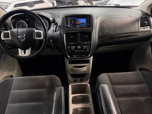 Used 2017 Dodge Grand Caravan SE w/ Power Window Group FWD image 13