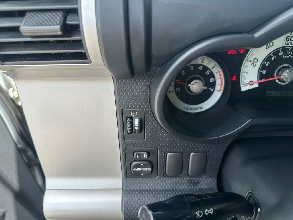 Used 2007 Toyota FJ Cruiser 2WD w/ Convenience Pkg image 14