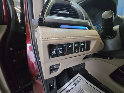 Used 2019 Honda Odyssey Elite image 32