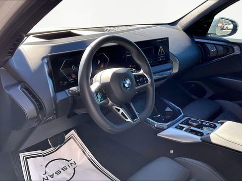 Used 2025 BMW X3 xDrive30i w/ Premium Package image 12