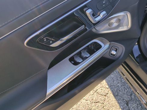 Used 2025 Mercedes-Benz CLE 300 4MATIC Cabriolet image 22