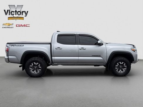 Used 2020 Toyota Tacoma TRD Off-Road AWD/4WD image 7