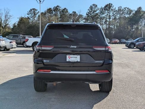 New 2026 Jeep Grand Cherokee Limited w/ Luxury Tech Group II RWD image 4