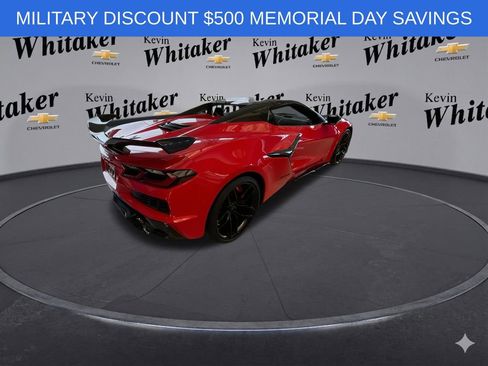 Used 2023 Chevrolet Corvette Z06 w/ Z07 Performance Package RWD image 9