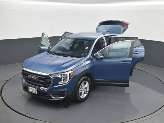 Certified 2024 GMC Terrain SLE FWD image 30