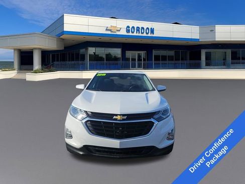 Used 2019 Chevrolet Equinox LT w/ Driver Convenience Package image 9